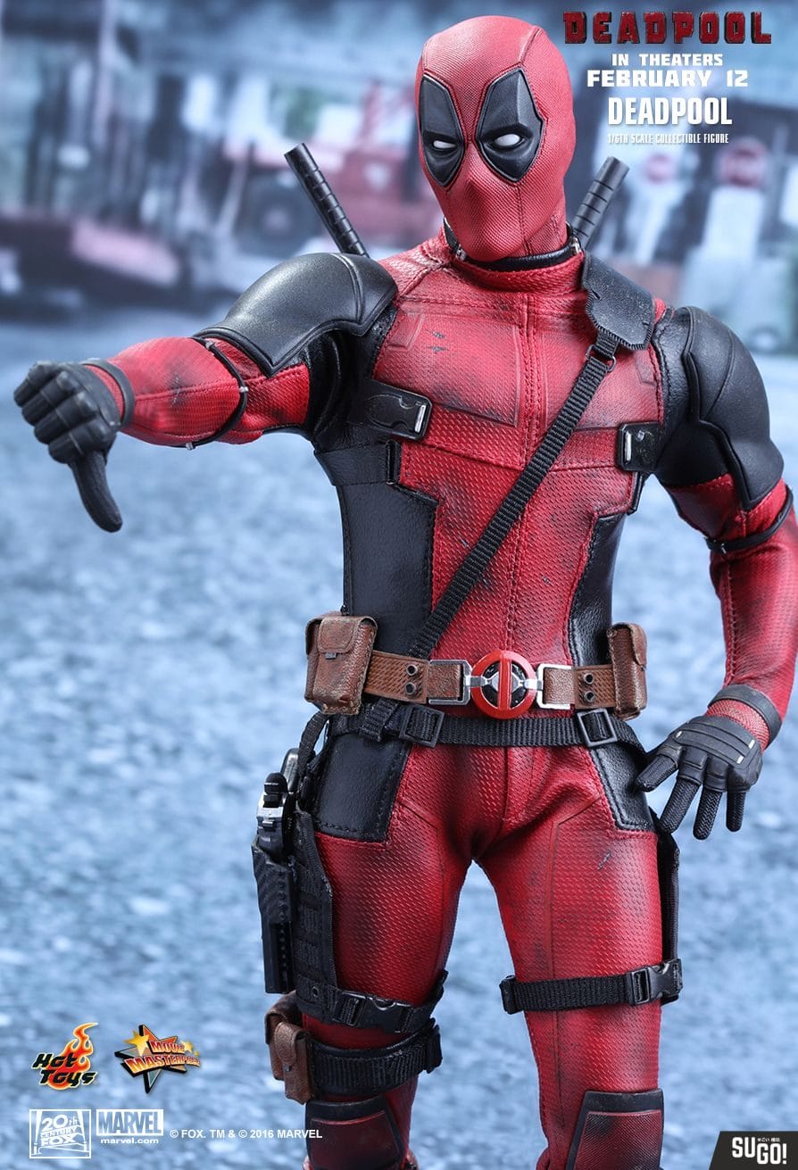 Action figure deals deadpool hot toys