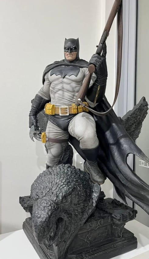 Prime 1 Studio Museum Masterline Batman Dark Knight III The Master Race (Comics) Batman Black Version 1/3 Scale Statue MMDCDK3-01BL photo review