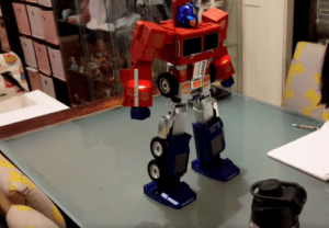 Hasbro X Robosen Transformers Optimus Prime Auto-Converting Programmable Advanced Robot (Collector's Edition) English Version photo review