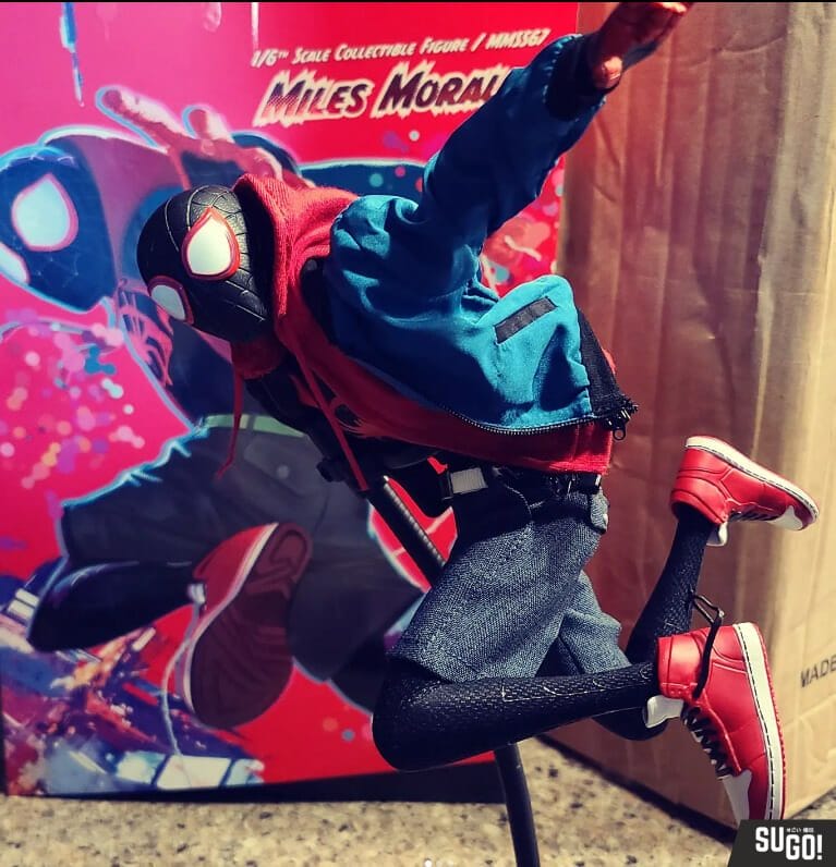 Hot Toys Spider-Man Into The Spider-Verse Miles Morales 1/6 Scale Figure MMS567 photo review