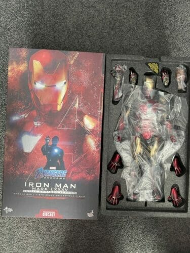 Hot Toys Avengers: Endgame Iron Man Mark LXXXV (85) Battle Damaged Version 1/6 Figure MMS543D33 photo review
