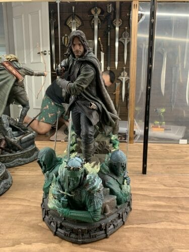 Prime 1 Studio The Lord of The Rings Aragorn 1/4 Scale Statue PMLOTR-03 photo review