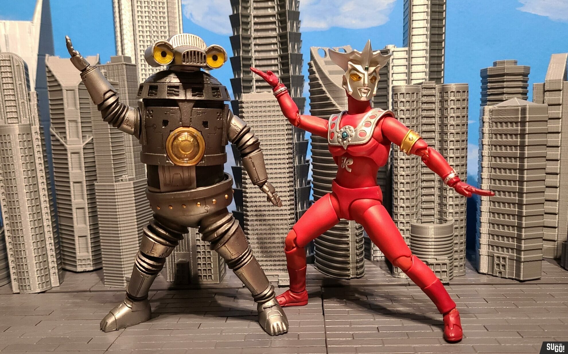Bandai SHF Ultraman Leo S.H.Figuarts 1/12 Action Figure photo review