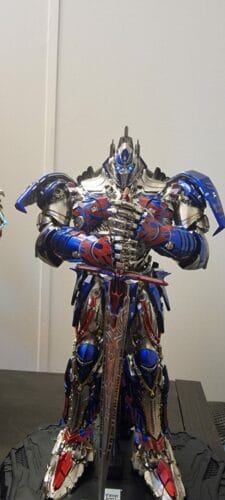 Hasbro X Threezero Transformers: The Last Knight DLX Scale Series Optimus Prime 3Z04570W0 photo review