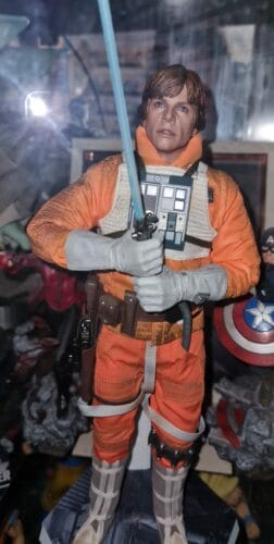 Hot Toys Star Wars: Episode V The Empire Strikes Back Luke Skywalker (Snowspeeder Pilot)1/6 Figure MMS585 photo review