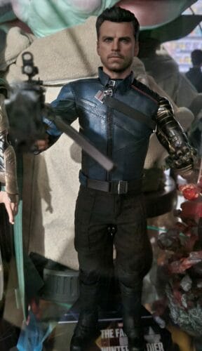 Hot Toys The Falcon and the Winter Soldier - Winter Soldier 1/6 Figure TMS039 photo review