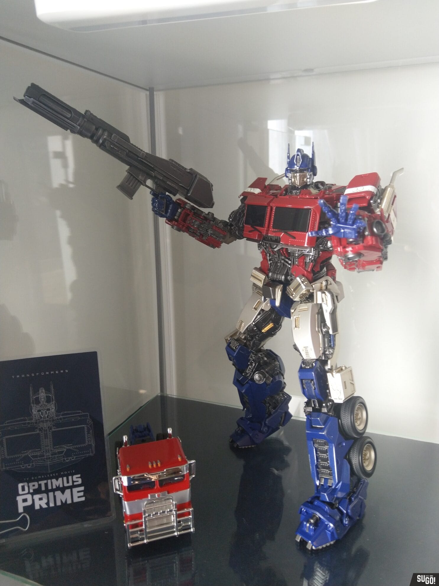 Magnificent Mecha MM-01 Bumblebee Movie Optimus Prime Action Toys [Reissue] photo review