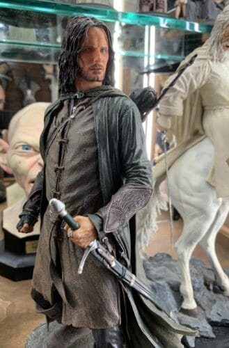 Weta Workshop The Lord of the Rings Classic Series Aragorn Hunter of the Plains Statue photo review
