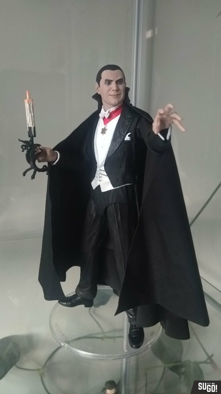 Neca Universal Monsters Ultimate Dracula (Transylvania) Figure photo review
