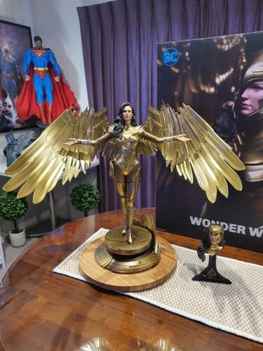 Queen Studios WW84 Wonder Woman 1/4 Scale Premium Version Statue photo review