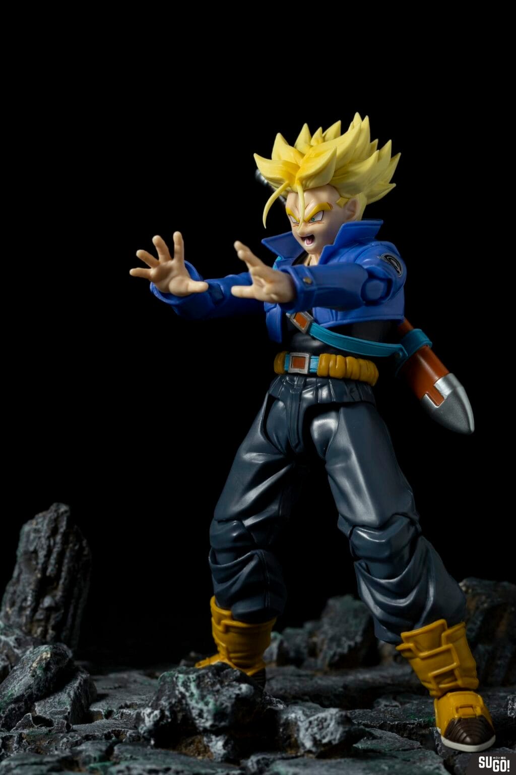 Bandai Spirits Dragon Ball Z S.H.Figuarts Super Saiyan Trunks (Boy from ...