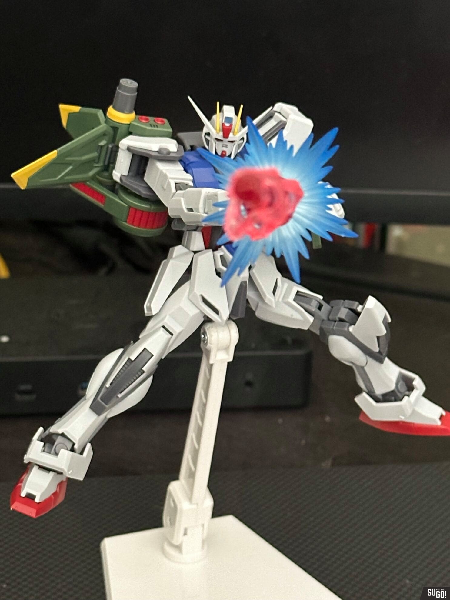 Bandai Spirits Robot Spirits -SIDE MS- GAT-X105 Strike Gundam ver. A.N.I.M.E. "Mobile Suit Gundam SEED" Figure photo review