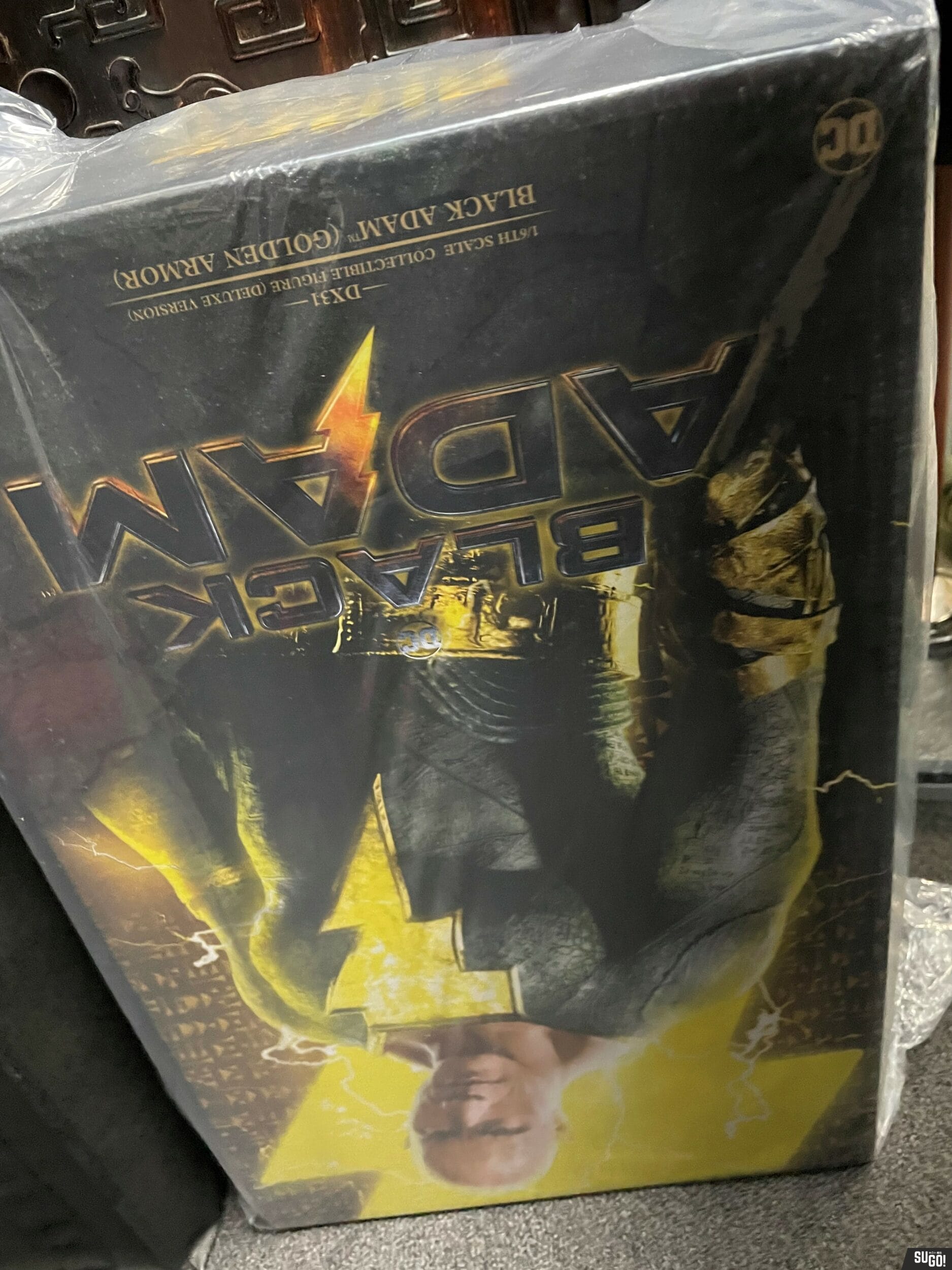 Hot Toys Black Adam Black Adam (Gold Armor) Deluxe 1/6 Scale Action Figure DX31 photo review