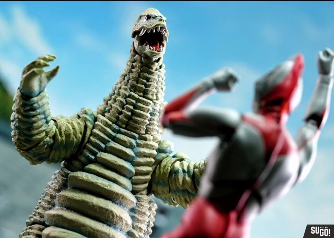 Bandai Spirits Ultraman S.H.Figuarts Red King Action Figure photo review