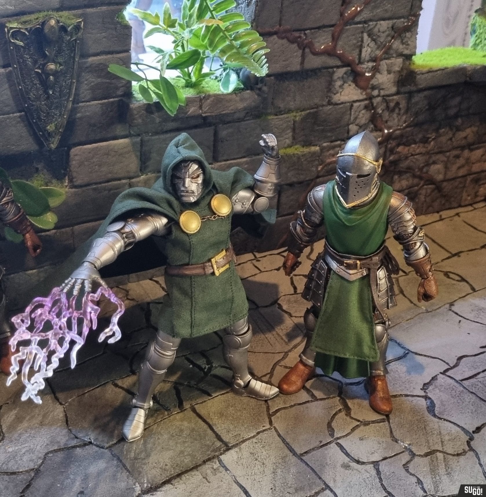 Mezco Toyz Marvel Collective Doctor Doom 1/12 Action Figure photo review