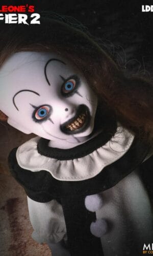 Mezco Toyz Ldd Presents - Terrifier: Little Pale Girl Action
