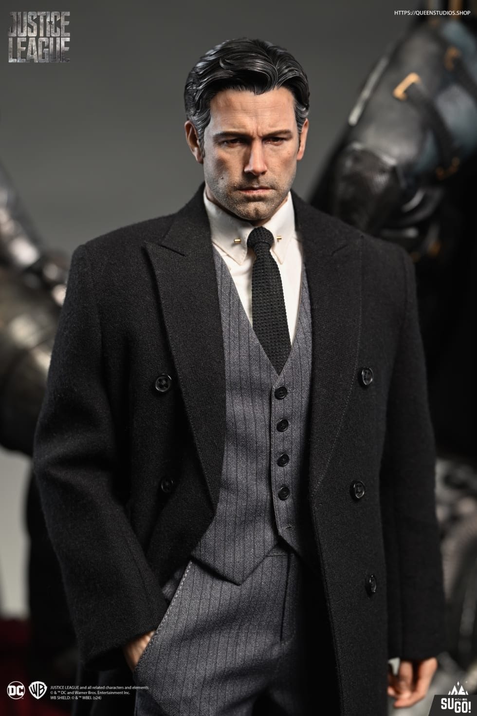 Queen Studios DC Batman Bruce Wayne (Ben Affleck) 1/4 Statue