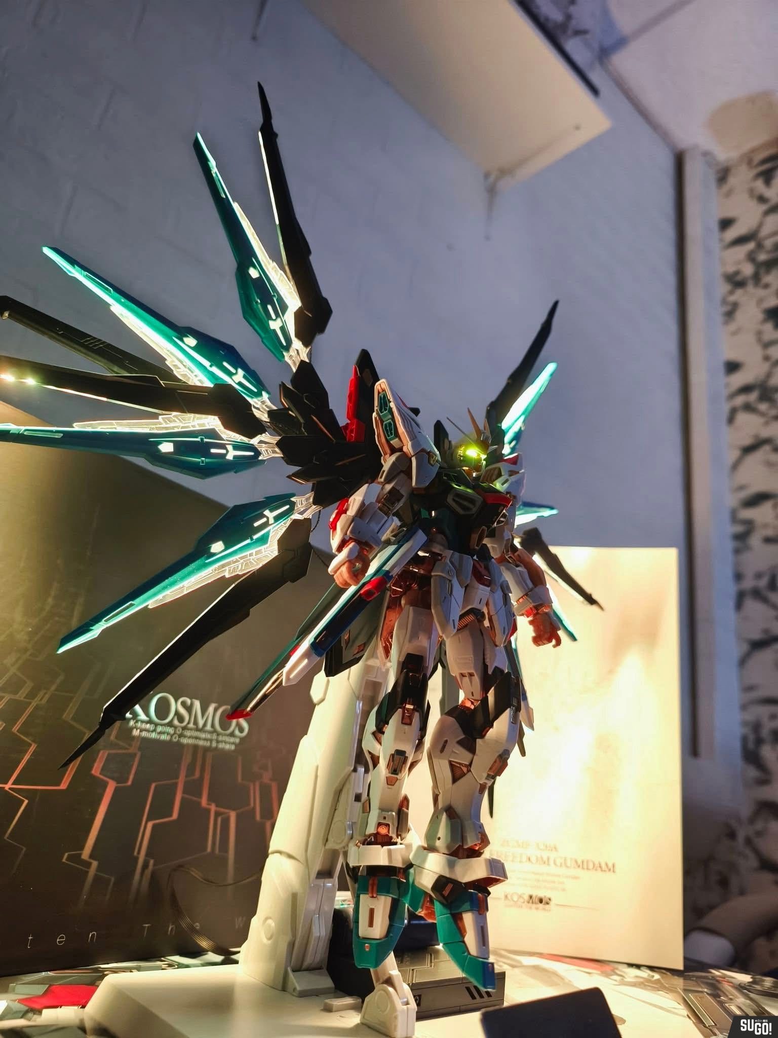 Click to view full screen KOSMOS LED Light Set For Strike Freedom Gundam (Figure Not Included) photo review