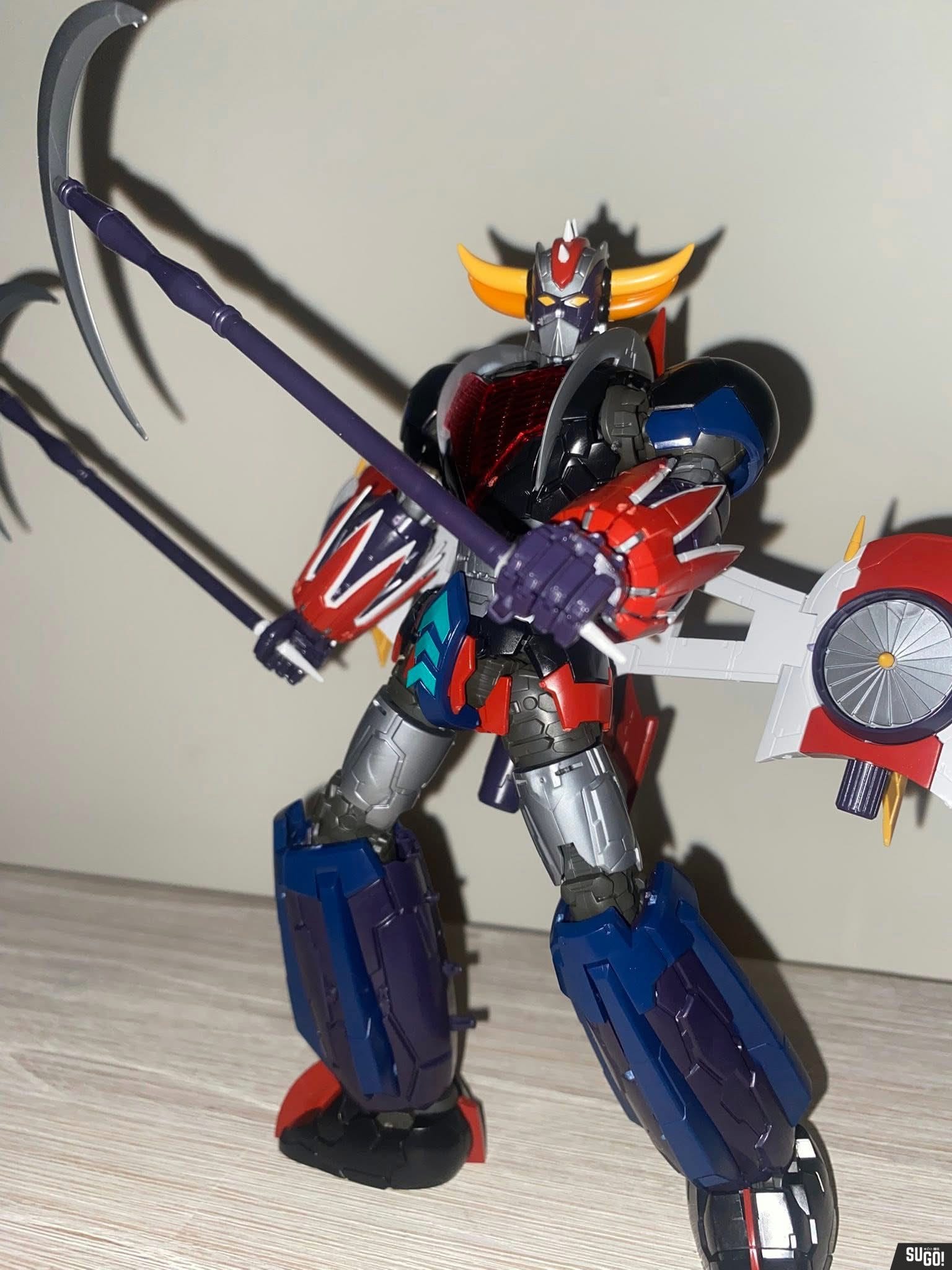 Click to view full screen Bandai HG Grendizer (Infinitism) 1/144 Model Kit photo review