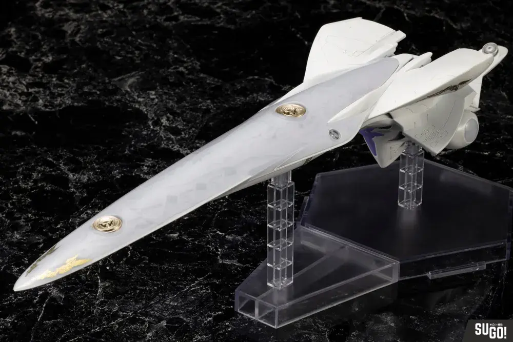 Kotobukiya Galactic Empire Forces Battleship Brynhildr (Legend of The Galactic Heroes: Die Neue These) 1/3000 Model Kit