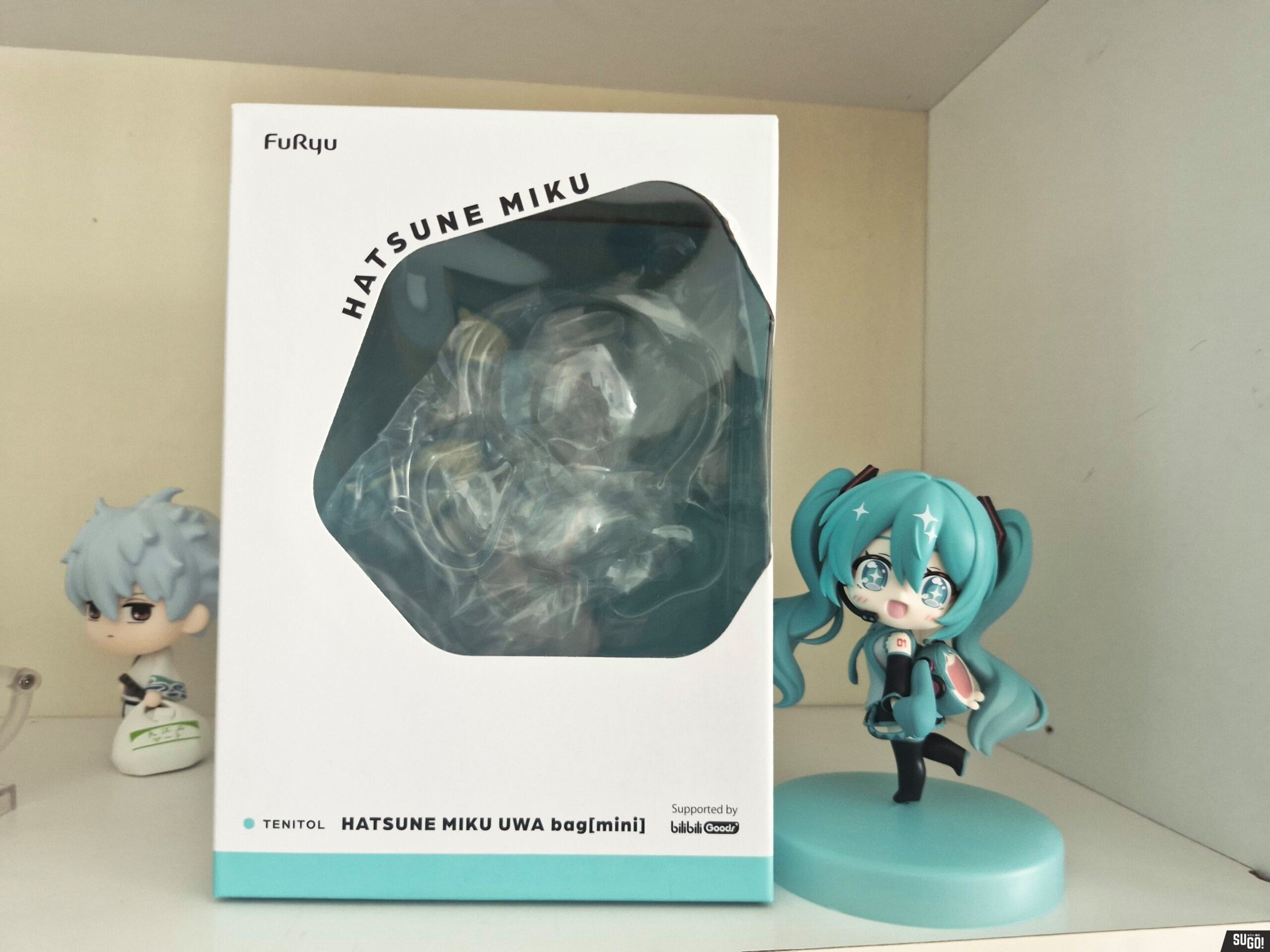 FuRyu Tenitol Hatsune Miku Uwa Series Mini Smile Bag PVC Figure